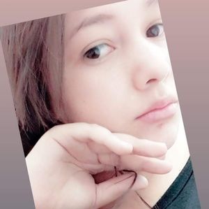 Meet your Posher, Connie